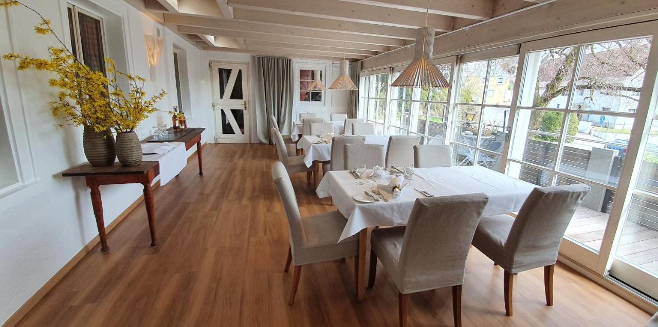אוברלינגן Romantik Hotel Johanniter-Kreuz מראה חיצוני תמונה